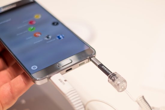 Samsung Galaxy Note 10 avrà display immenso
