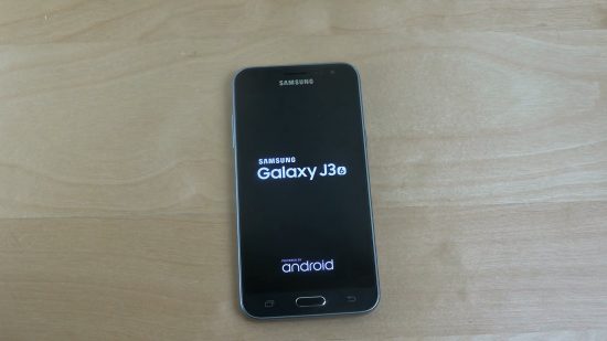 Annunciati nuovi Samsung Galaxy J3 e J7
