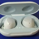 Galaxy Buds Plus, ecco il video unboxing