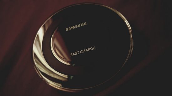 Lo spot su Samsung Wireless Charger