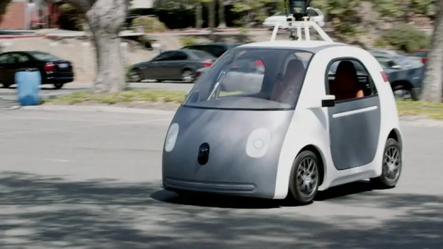 Google self – driving car sarà disponibile nel 2015