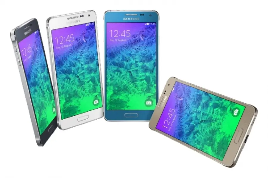 Samsung presenta il nuovo smartphone A5