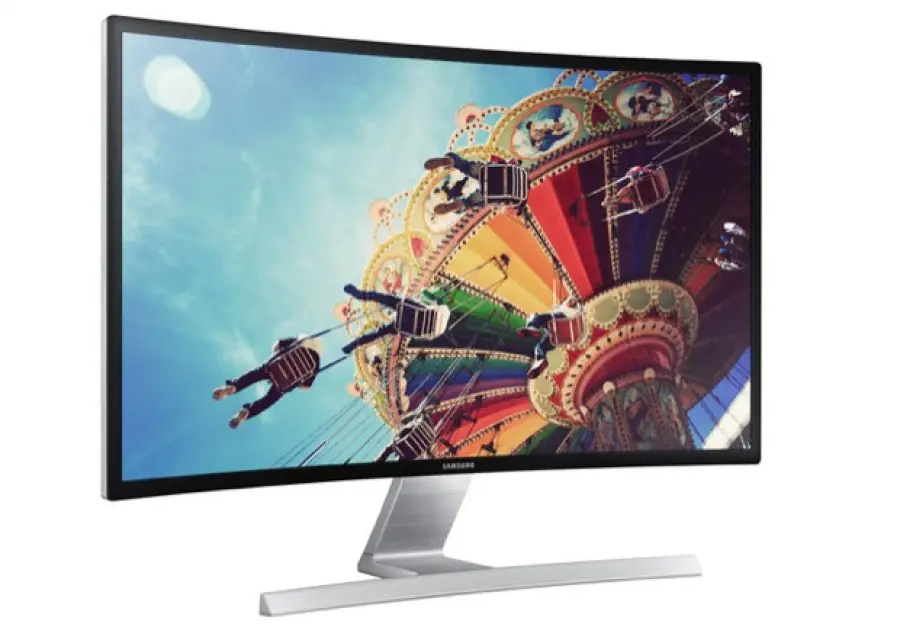 Primo monitor con schermo curvo Samsung diventa ufficiale