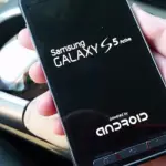 Samsung Galaxy S5, segnali di vendite in calo