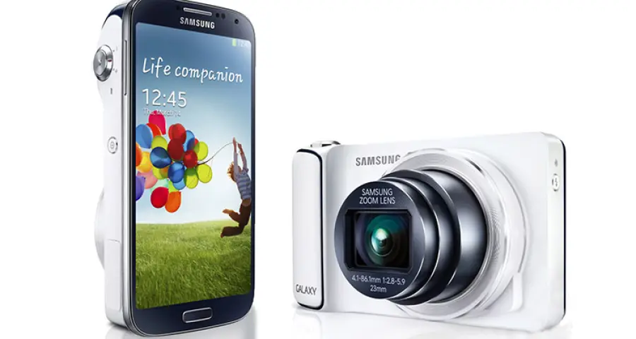 Samsung Galaxy K Zoom, il mix tra fotocamera e smartphone