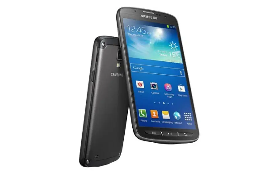 Samsung lancia smartphone con sistema operativo proprio