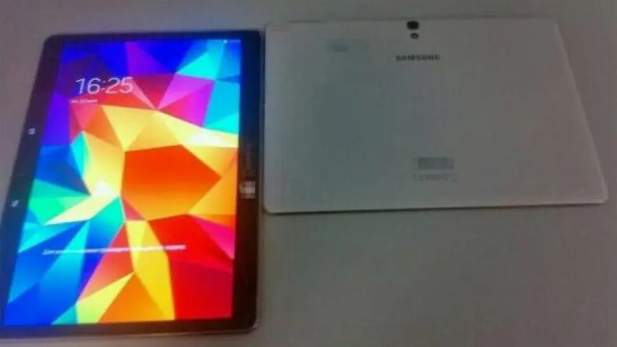 Samsung Galaxy Tab S, foto live mostra lockscreen