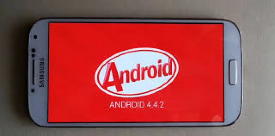 Moto E sarà disponibile con l'aggiornamento ad Android 4.4.3 KitKat