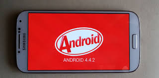 Moto E sarà disponibile con l'aggiornamento ad Android 4.4.3 KitKat