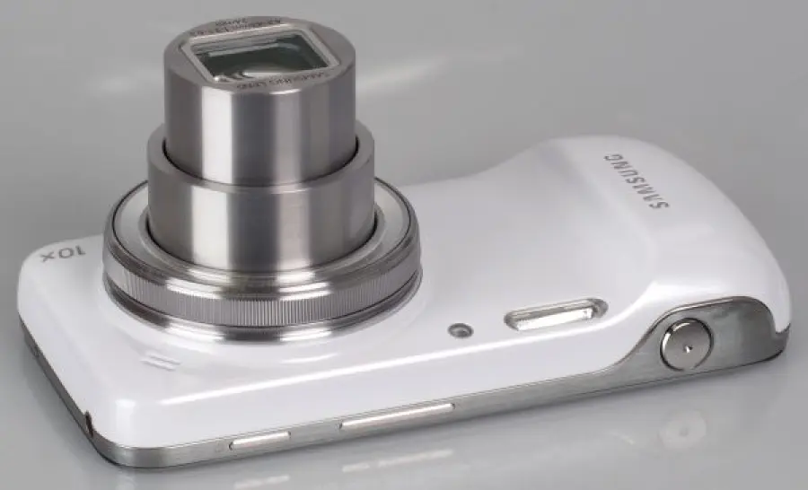 Arriva il Samsung Galaxy K Zoom, per gli amanti della fotografia