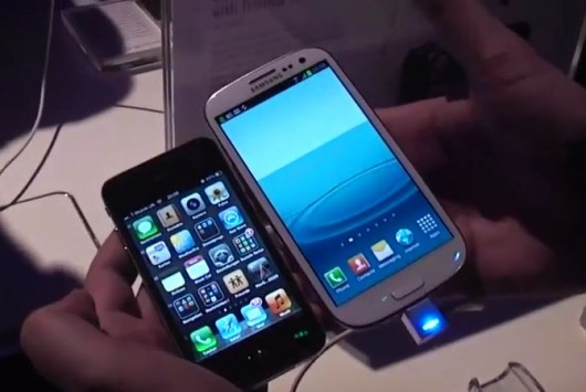 Samsung Galaxy S3 iPhone 4S Samsung Galaxy S3 iPhone 4S